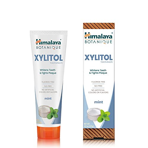 Himalaya Botanique Whitening Antiplaque Toothpaste with Xylitol, Fluoride Free, for Plaque Reduction & Gentle Whitening, 4 oz, 2 Pack