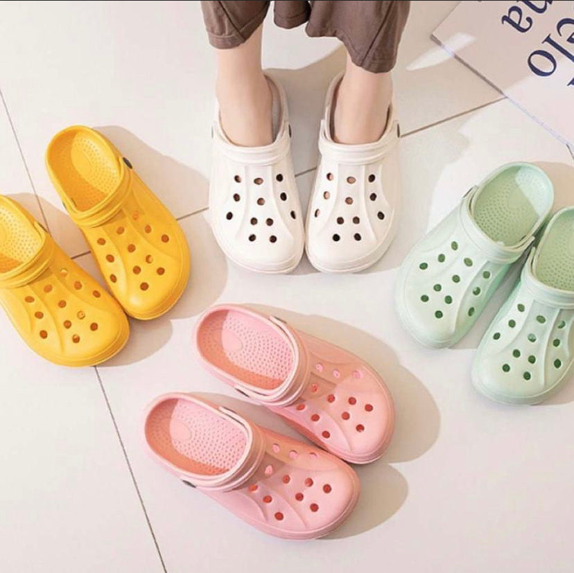 CROCS