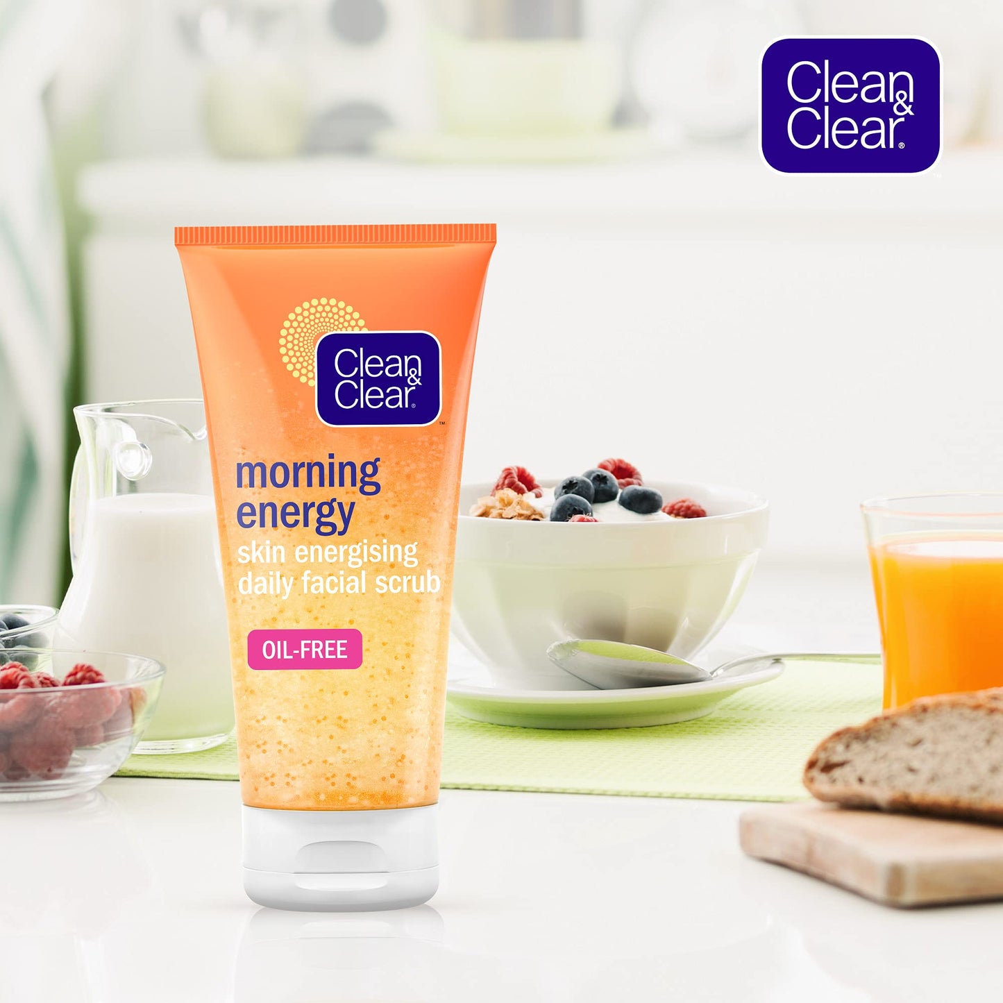 CLEAN & CLEAR SKIN ENERGISING DAILY FACIAL SCRUB